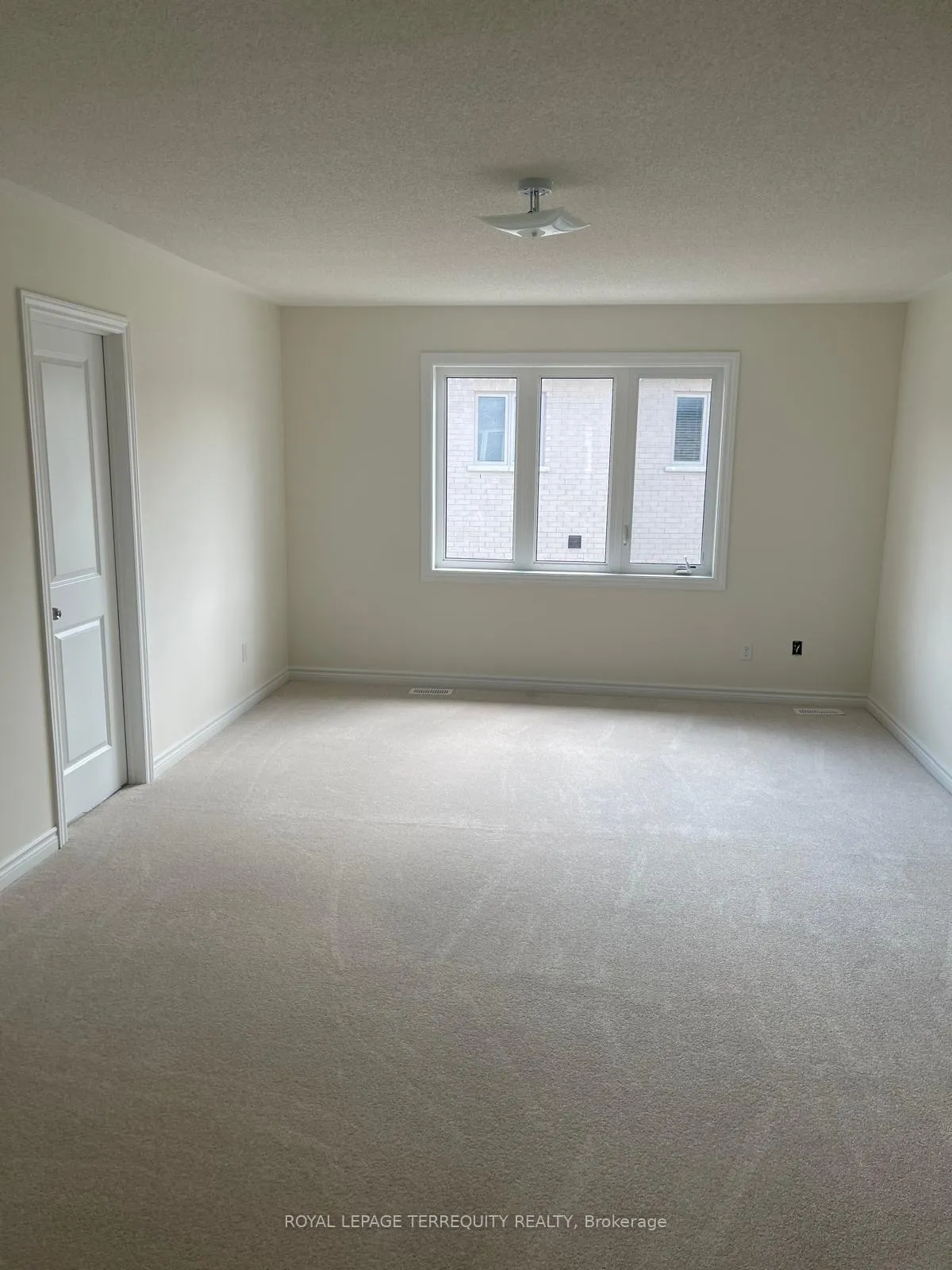 Photo 11 of 1146 Cameo Street, Pickering, Rural Pickering — HOMEH