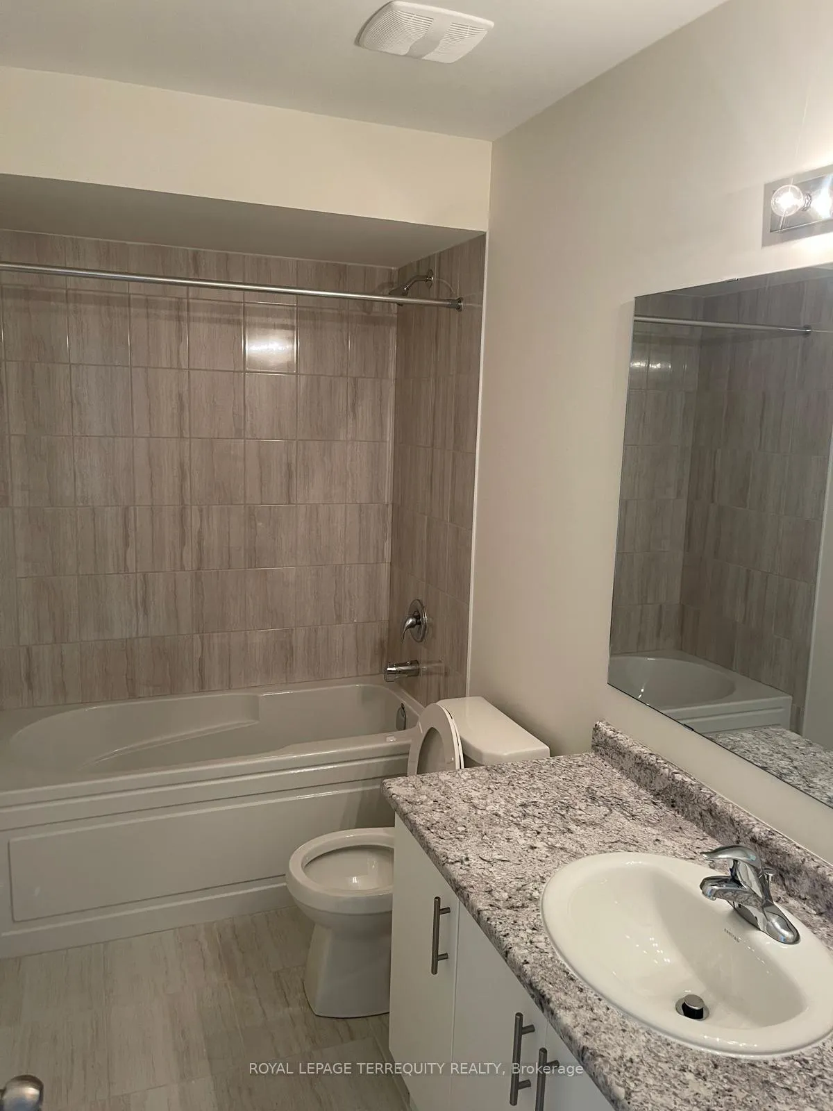 Photo 16 of 1146 Cameo Street, Pickering, Rural Pickering — HOMEH