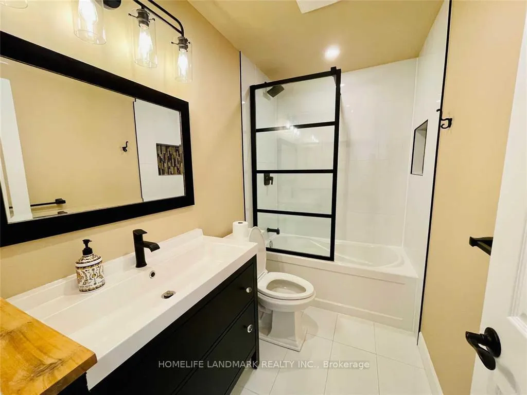 Photo 9 of Unit Upper, 835 Grandview Street N, Oshawa, Pinecrest — HOMEH
