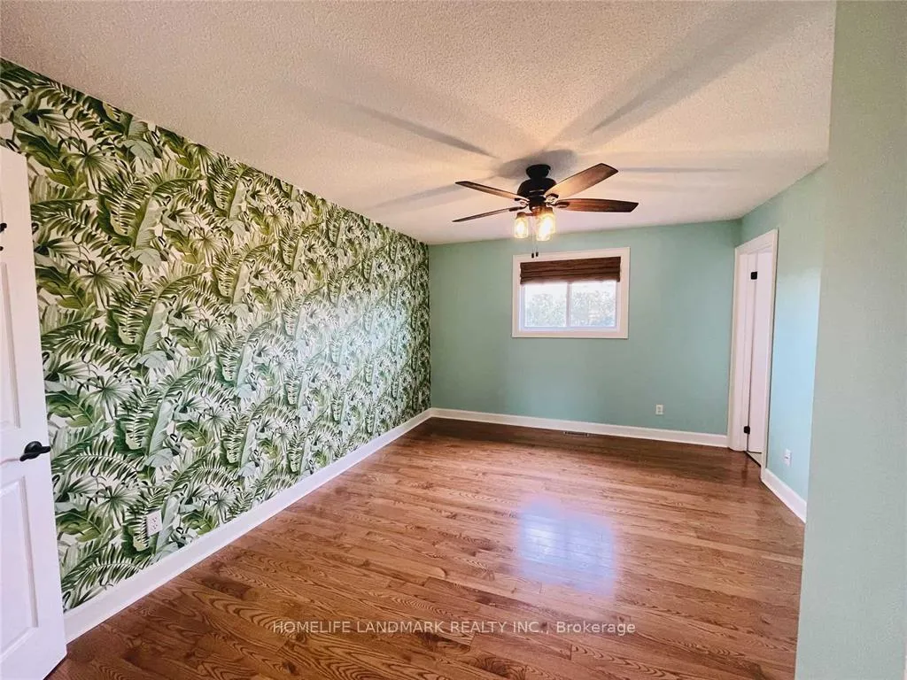 Photo 12 of Unit Upper, 835 Grandview Street N, Oshawa, Pinecrest — HOMEH