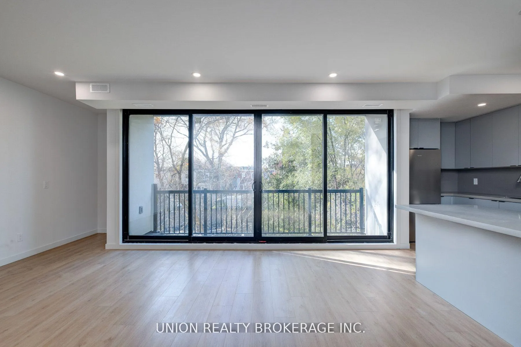 Photo 2 of Unit A, 506 Scarborough Road, Toronto, East End-Danforth — HOMEH