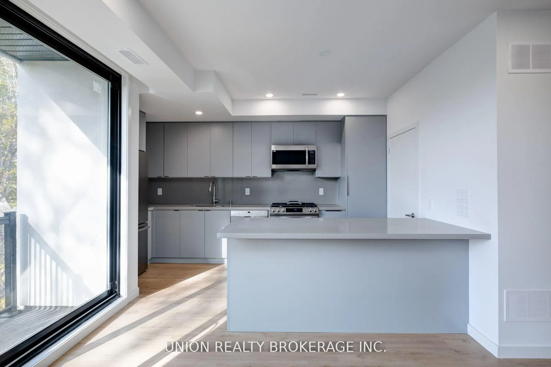 Photo 5 of Unit A, 506 Scarborough Road, Toronto, East End-Danforth — HOMEH