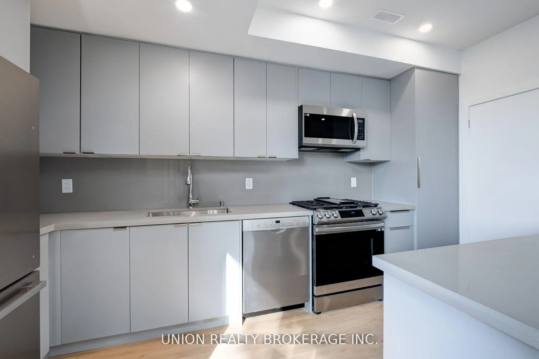 Photo 6 of Unit A, 506 Scarborough Road, Toronto, East End-Danforth — HOMEH