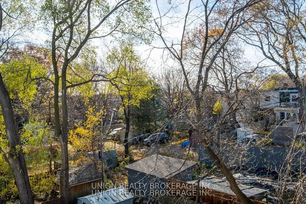 Photo 10 of Unit A, 506 Scarborough Road, Toronto, East End-Danforth — HOMEH