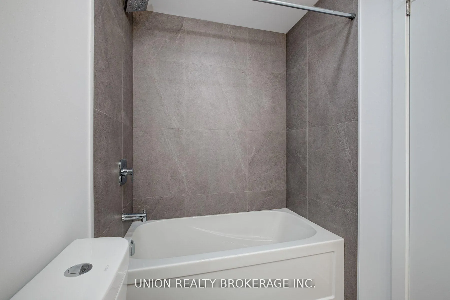 Photo 15 of Unit A, 506 Scarborough Road, Toronto, East End-Danforth — HOMEH