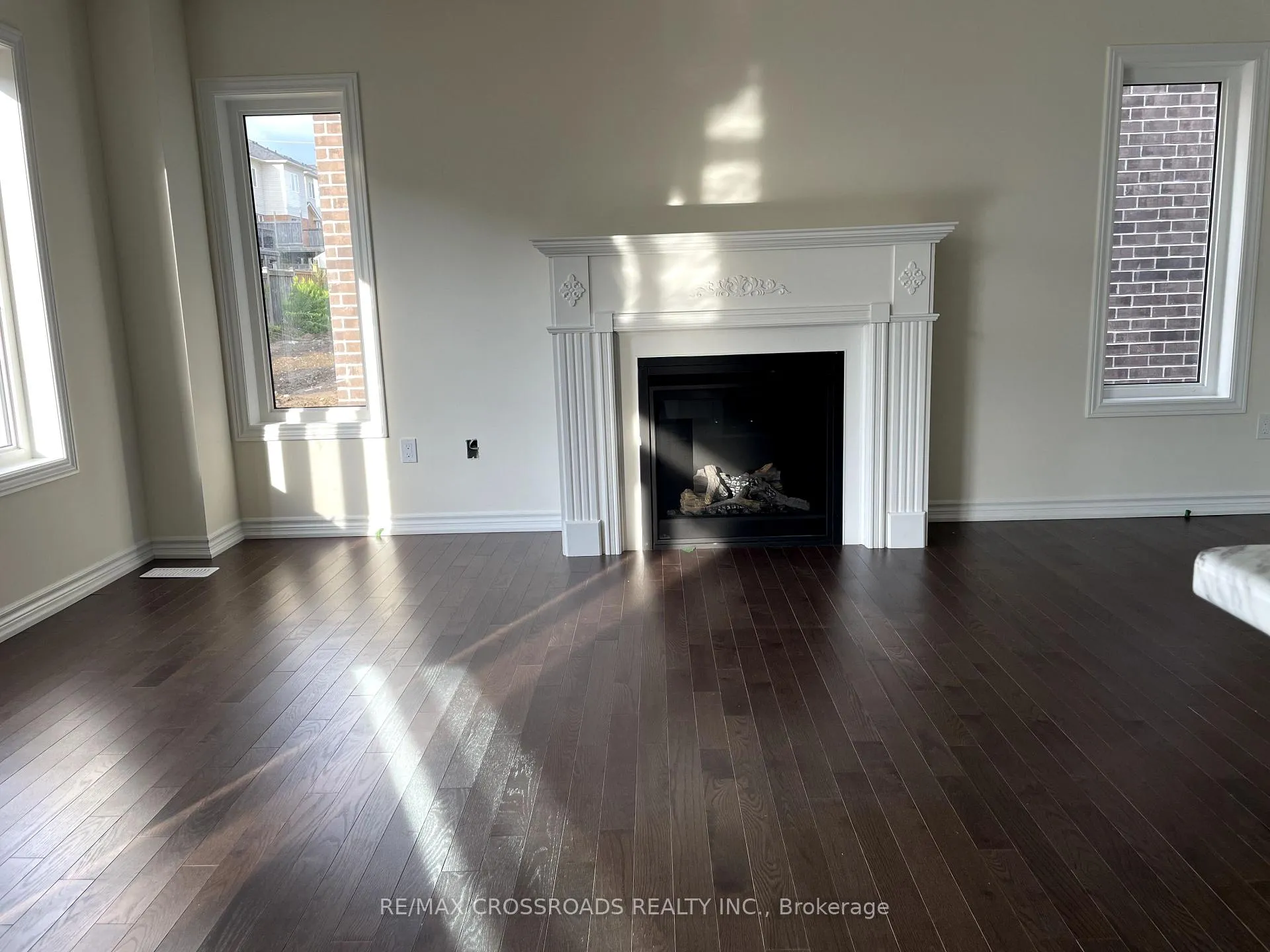 Photo 10 of 38 Jack Potts Way, Clarington, Courtice — HOMEH