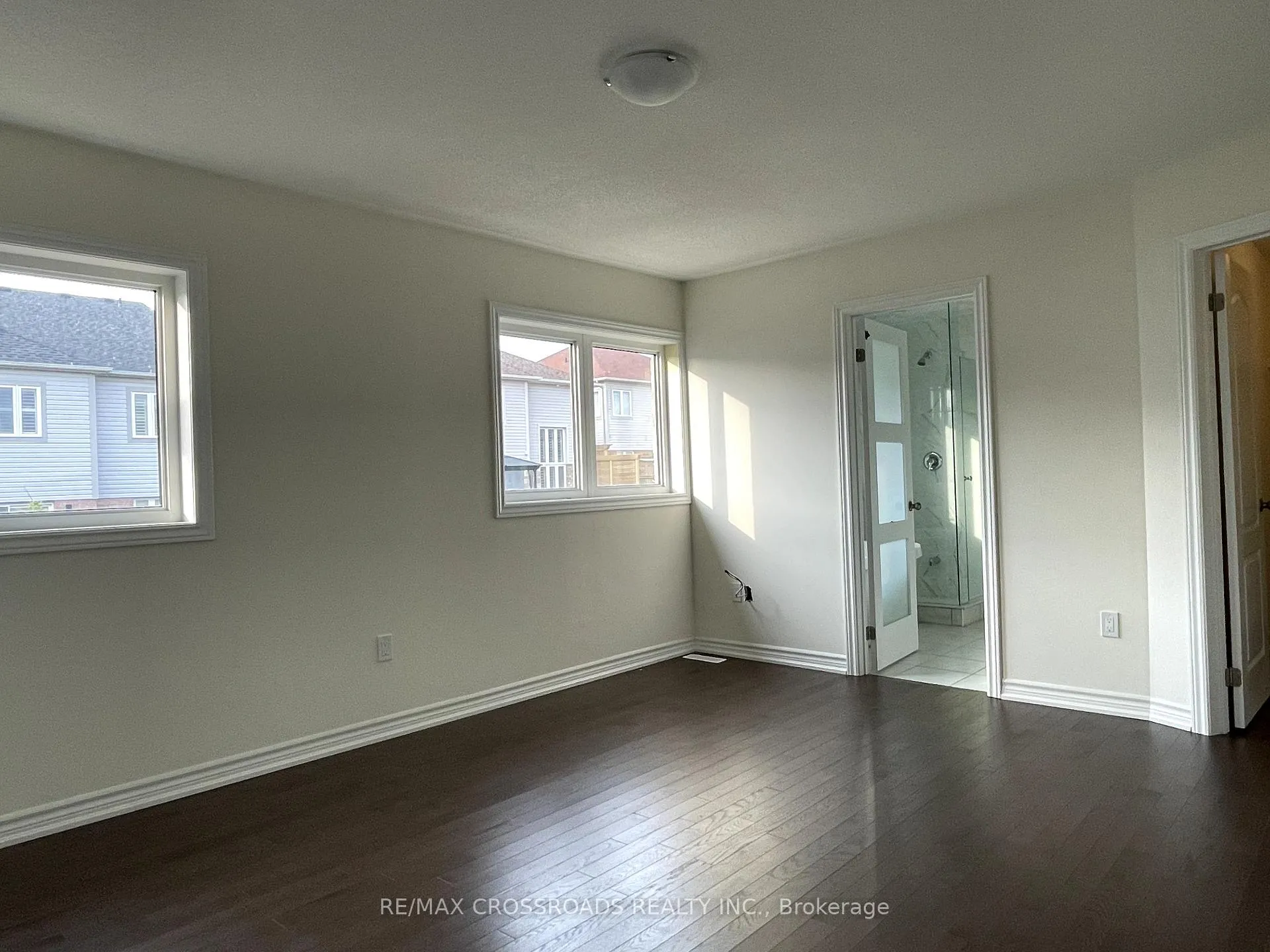 Photo 14 of 38 Jack Potts Way, Clarington, Courtice — HOMEH