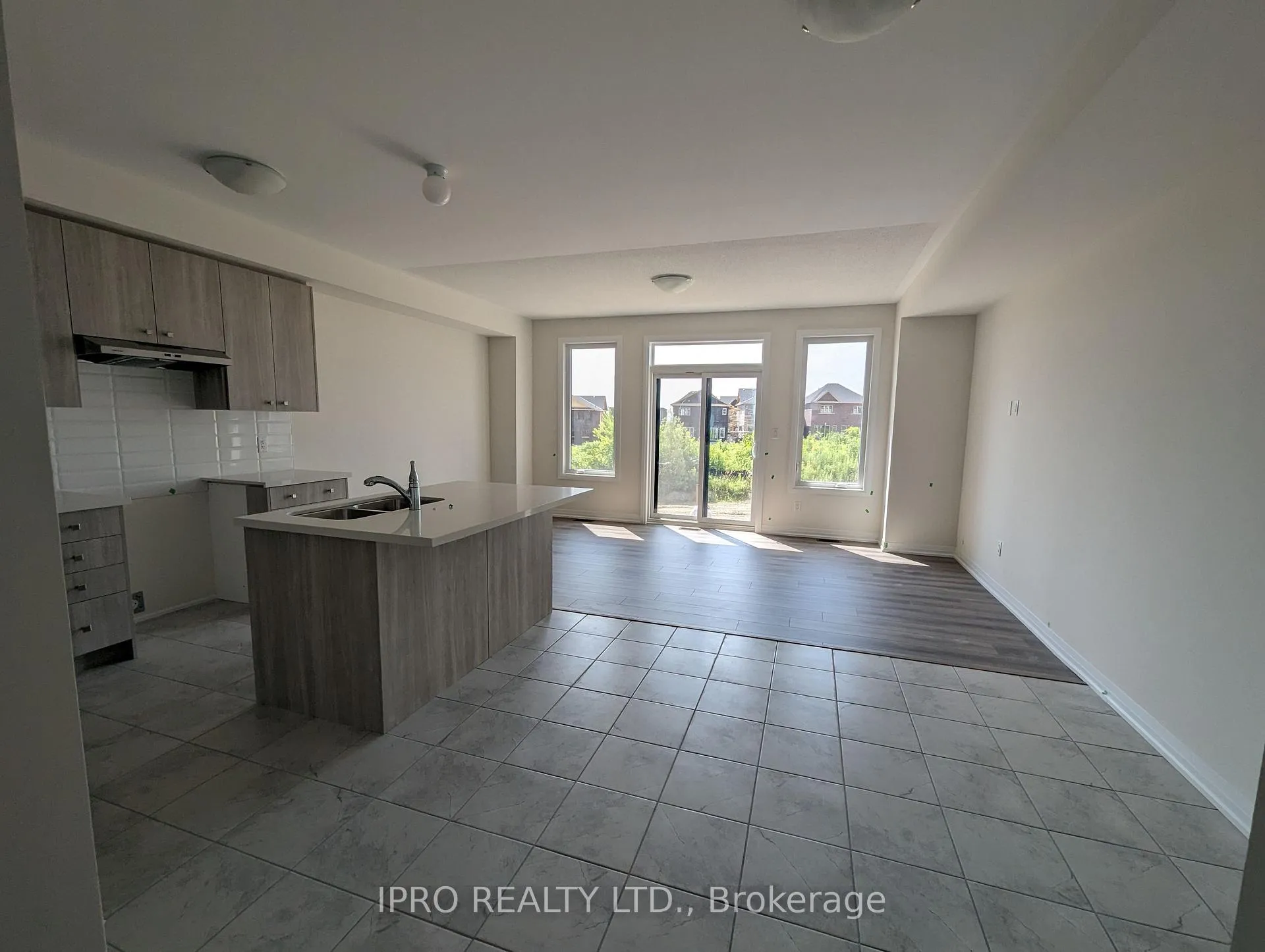 Photo 7 of 1175 Marathon Avenue, Pickering, Duffin Heights — HOMEH