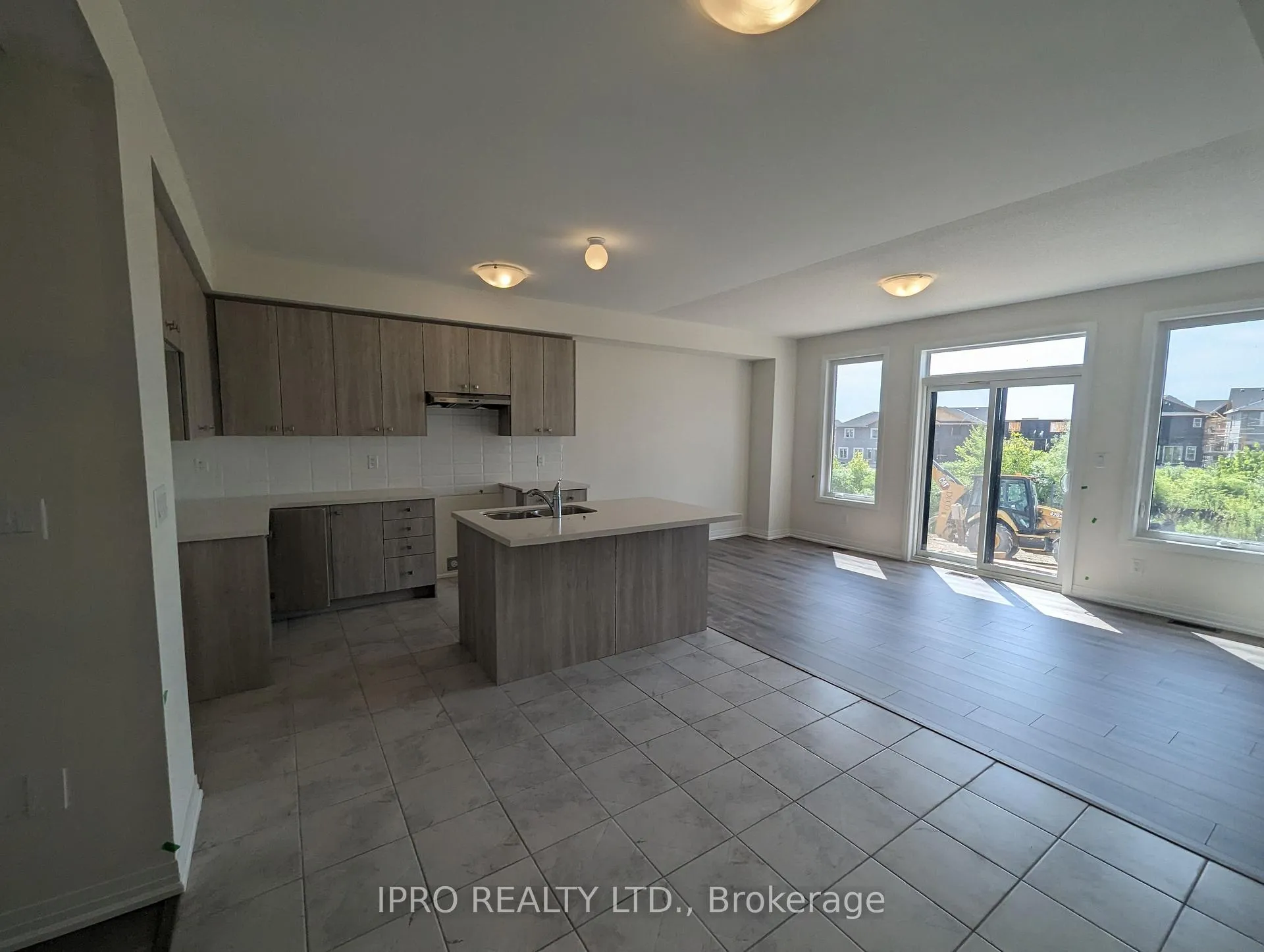 Photo 8 of 1175 Marathon Avenue, Pickering, Duffin Heights — HOMEH