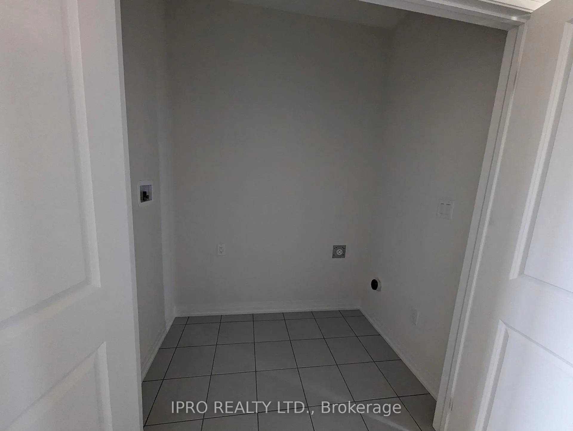 Photo 19 of 1175 Marathon Avenue, Pickering, Duffin Heights — HOMEH