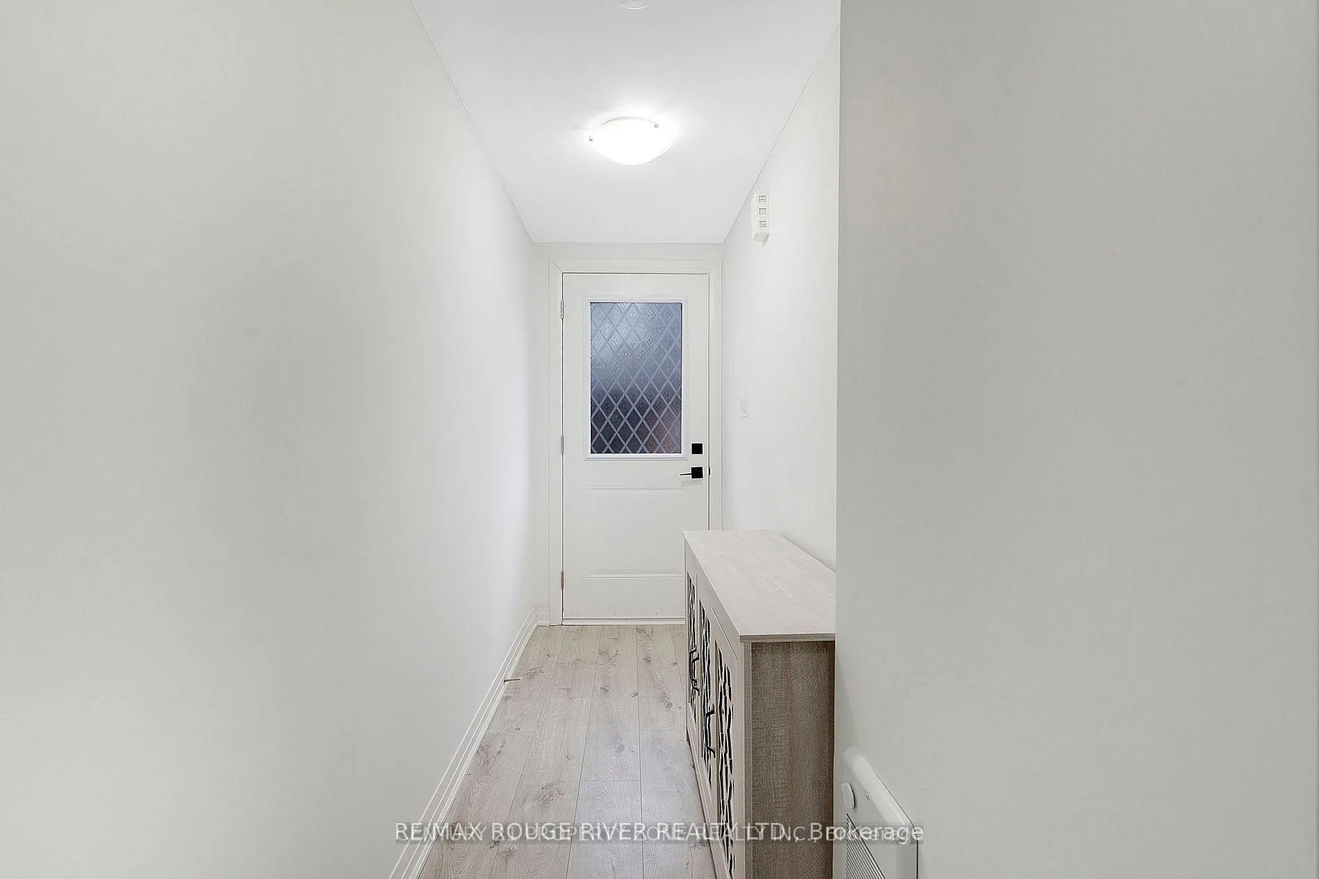 Photo 6 of 1608 Pleasure Valley Path, Oshawa, Samac — HOMEH