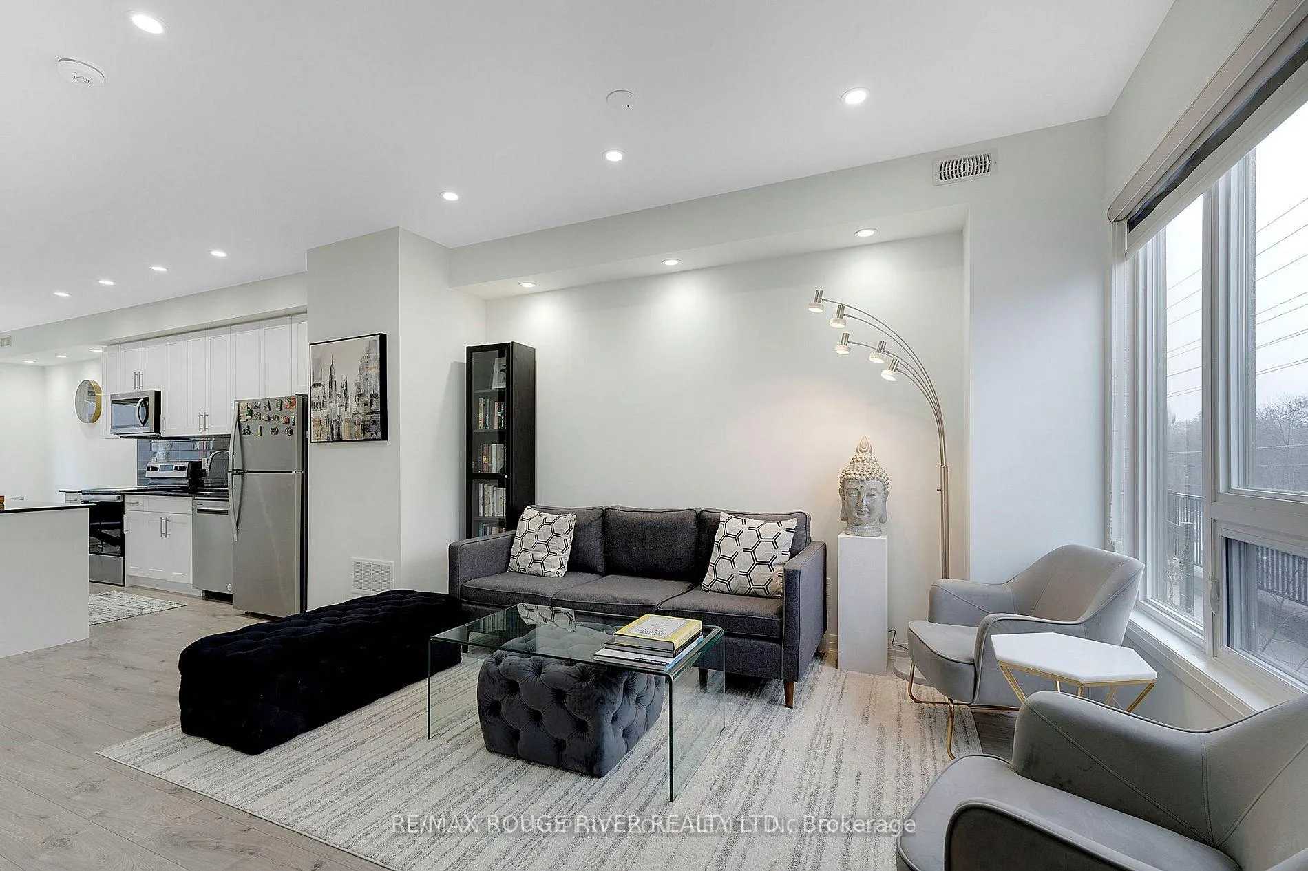 Photo 9 of 1608 Pleasure Valley Path, Oshawa, Samac — HOMEH