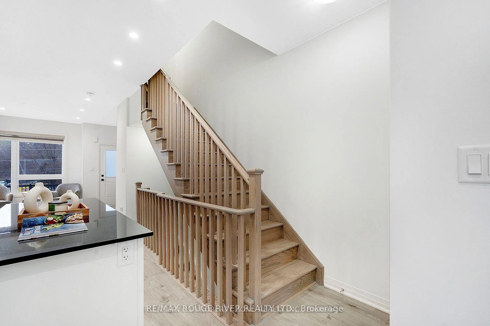 Photo 15 of 1608 Pleasure Valley Path, Oshawa, Samac — HOMEH