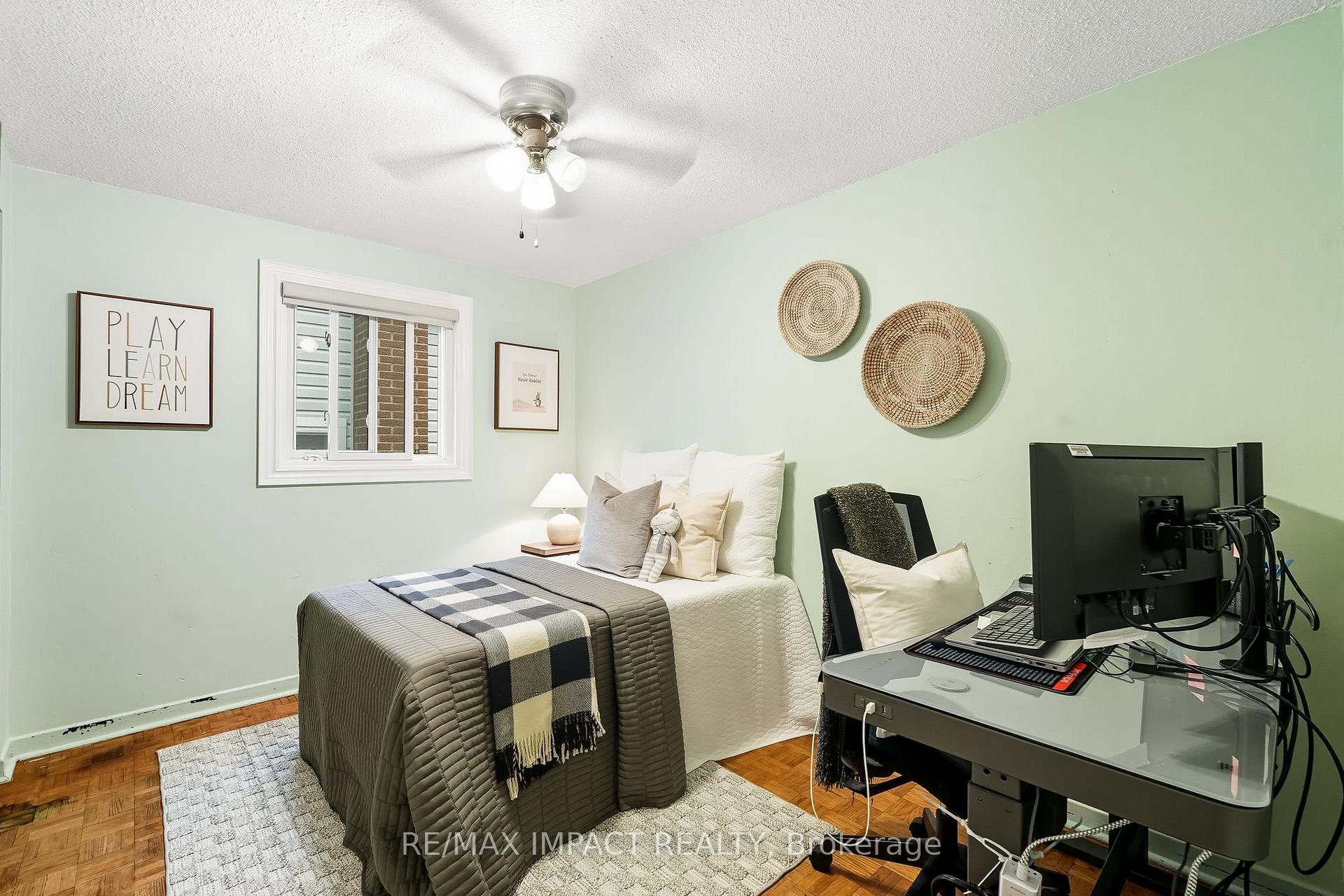 Photo 14 of 25 Roser Crescent, Clarington, Bowmanville — HOMEH