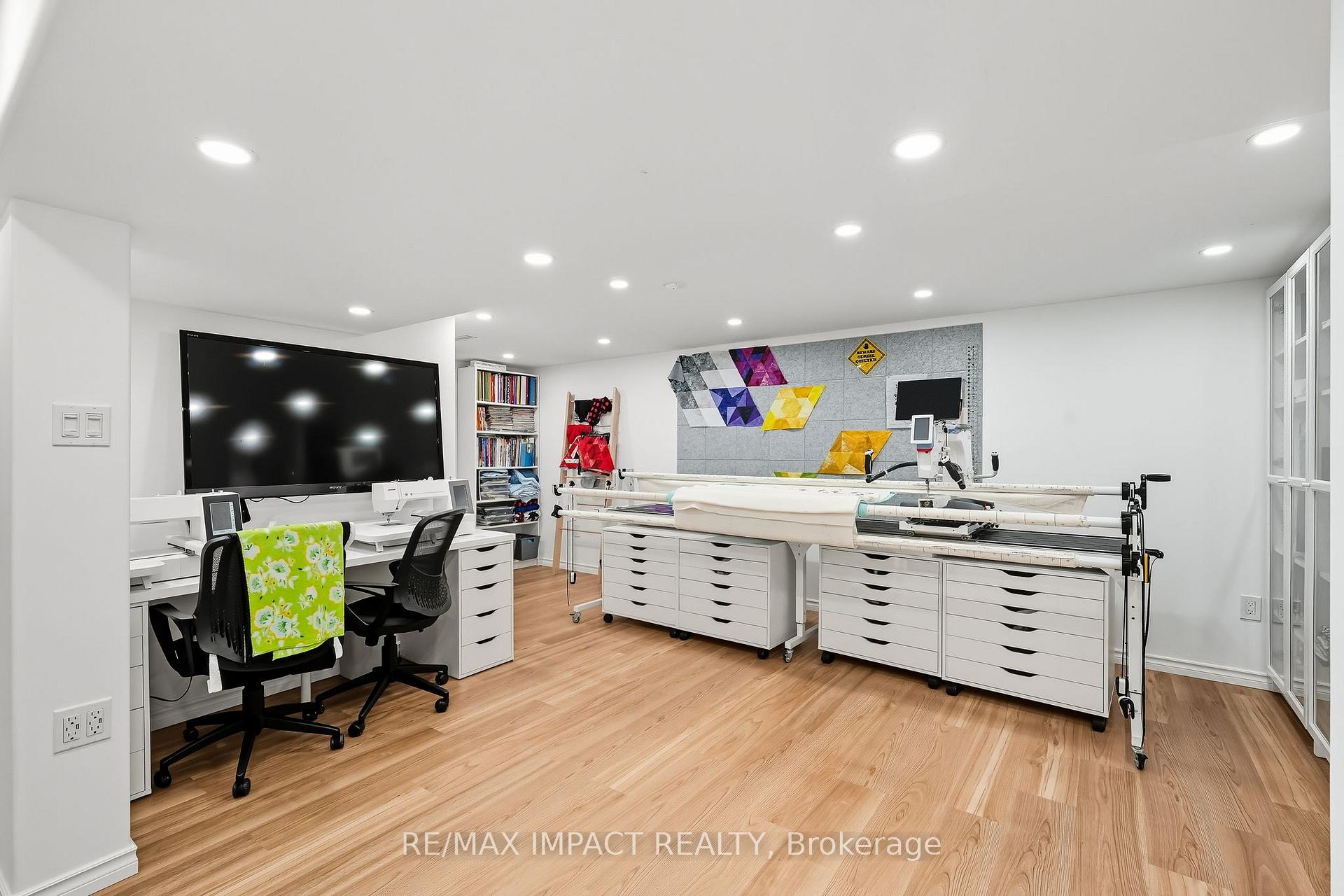 Photo 18 of 25 Roser Crescent, Clarington, Bowmanville — HOMEH