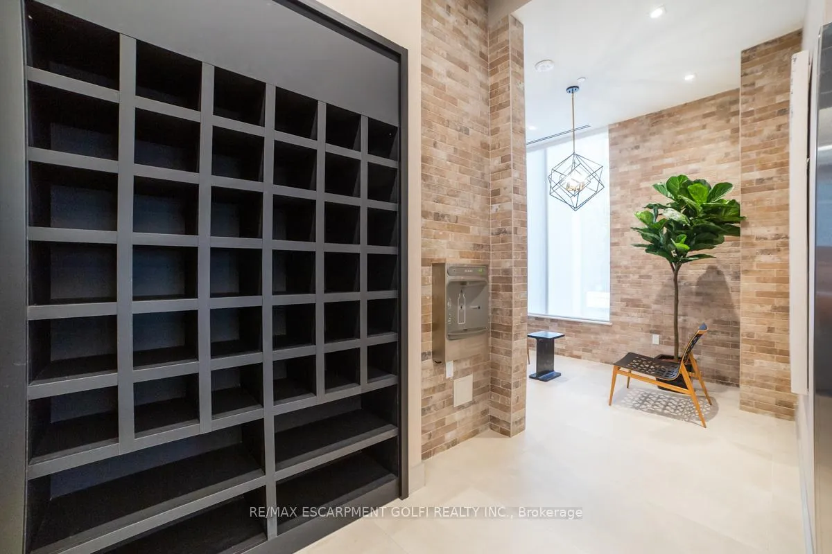 Photo 7 of Unit 1111, 212 King William Street, Hamilton, Beasley — HOMEH