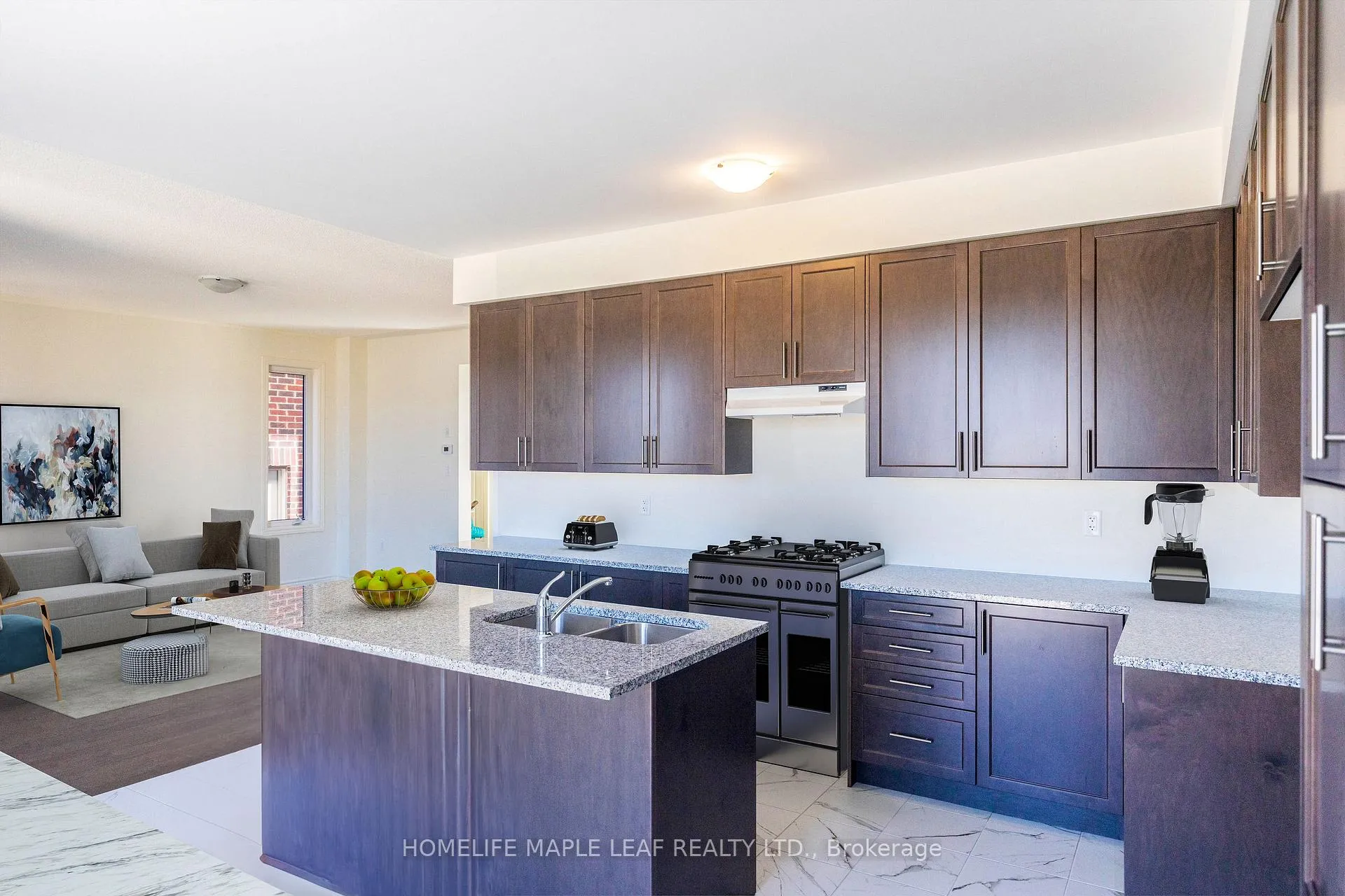 Photo 3 of 889 Rexton Drive, Oshawa, Kedron — HOMEH