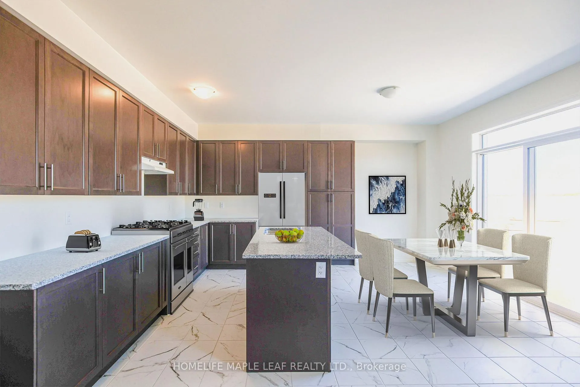 Photo 4 of 889 Rexton Drive, Oshawa, Kedron — HOMEH