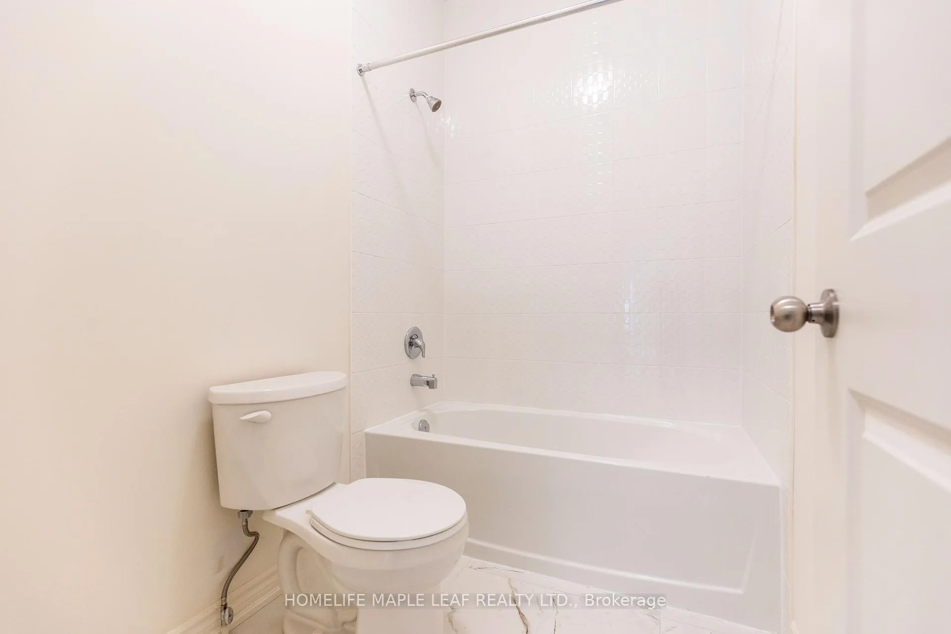 Photo 19 of 889 Rexton Drive, Oshawa, Kedron — HOMEH