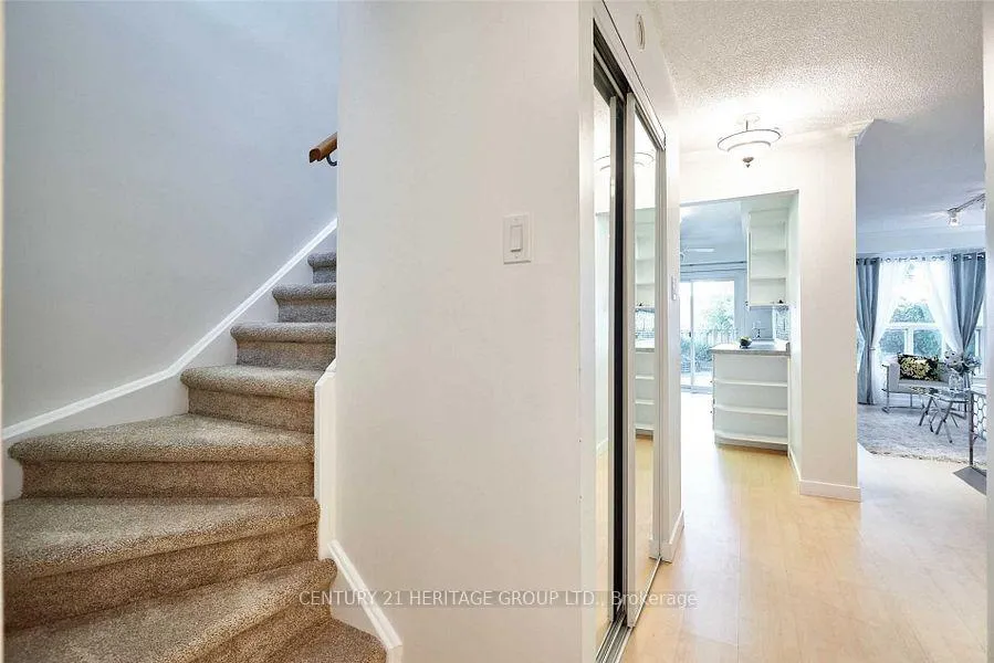 Photo 13 of 32 Greenfield Crescent, Whitby, Blue Grass Meadows — HOMEH