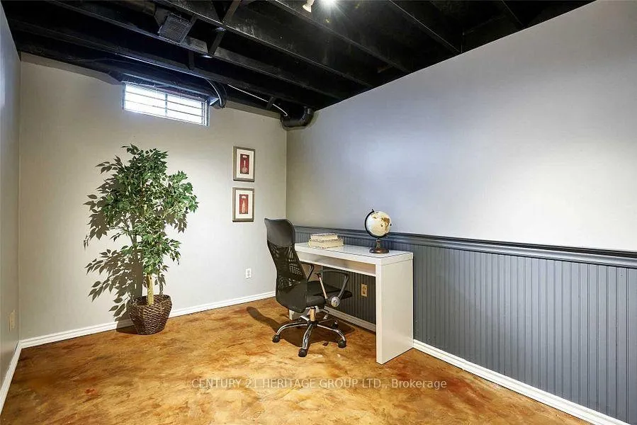 Photo 22 of 32 Greenfield Crescent, Whitby, Blue Grass Meadows — HOMEH
