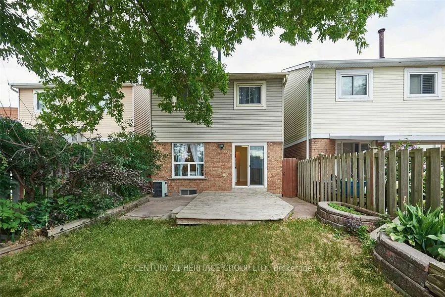 Photo 26 of 32 Greenfield Crescent, Whitby, Blue Grass Meadows — HOMEH