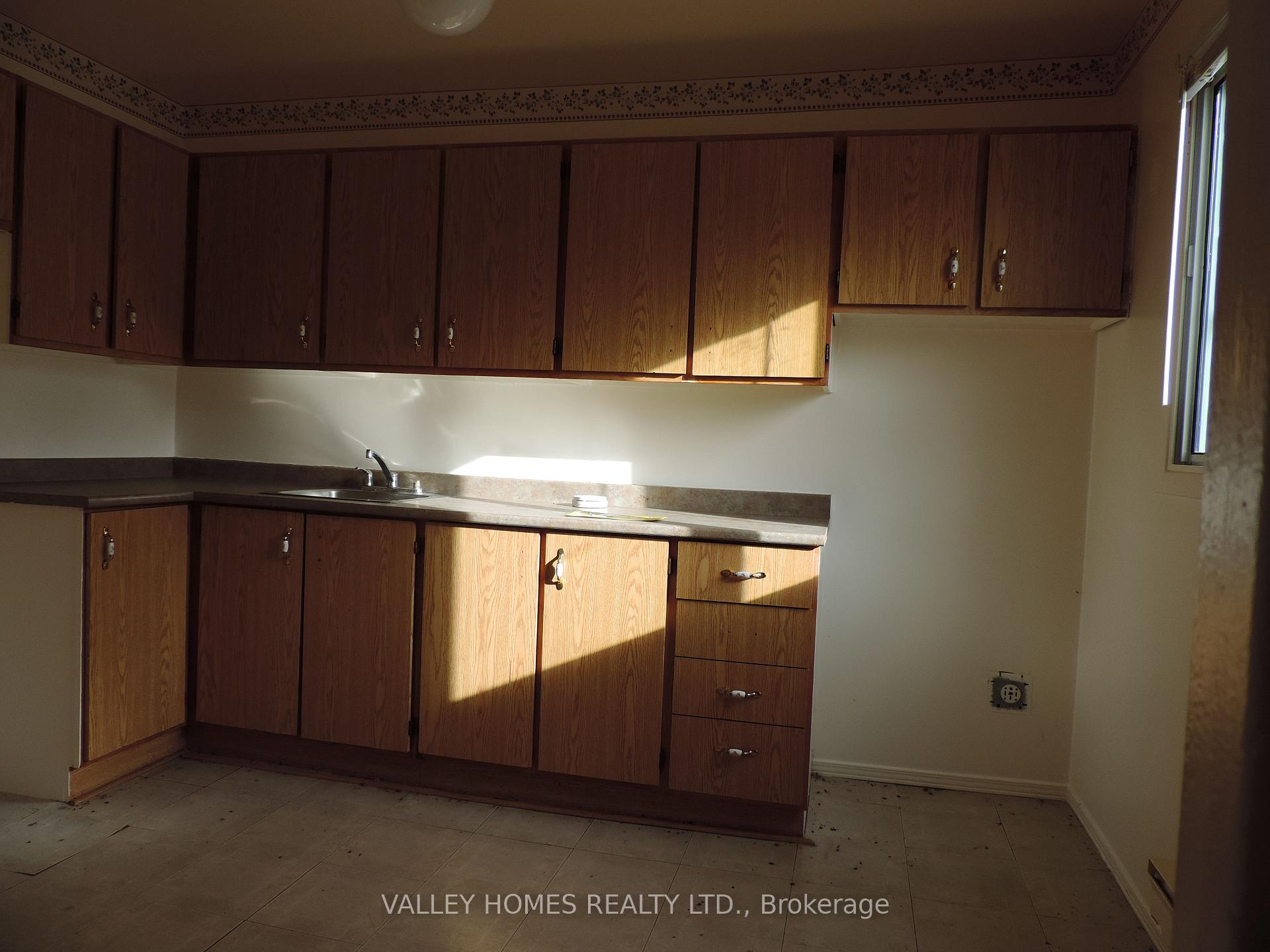 Photo 3 of 356 Pattie Drive S, Carleton Place — HOMEH