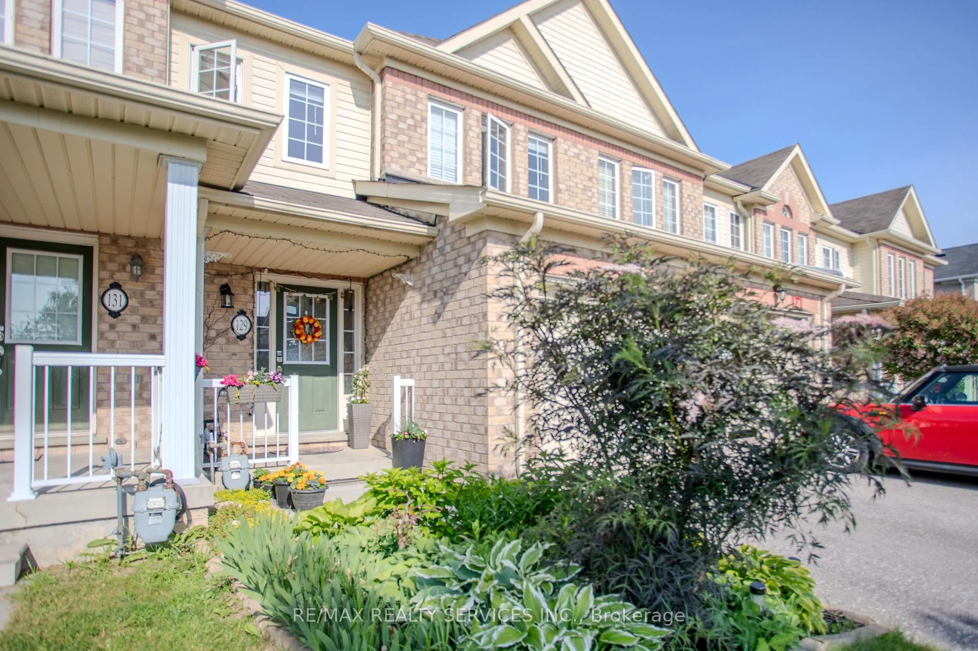 Photo 2 of 129 Dewell Crescent, Clarington, Courtice — HOMEH