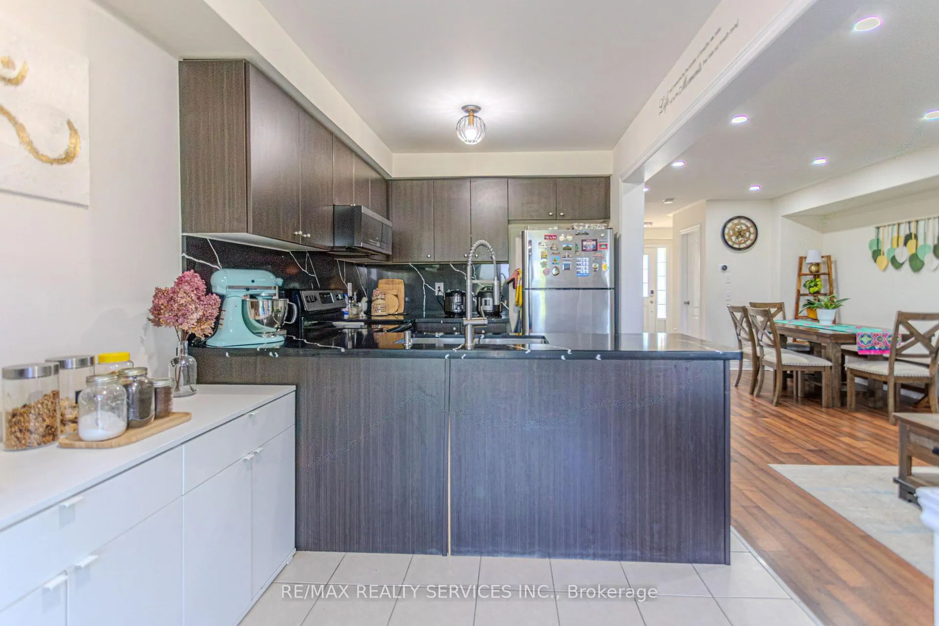 Photo 12 of 129 Dewell Crescent, Clarington, Courtice — HOMEH