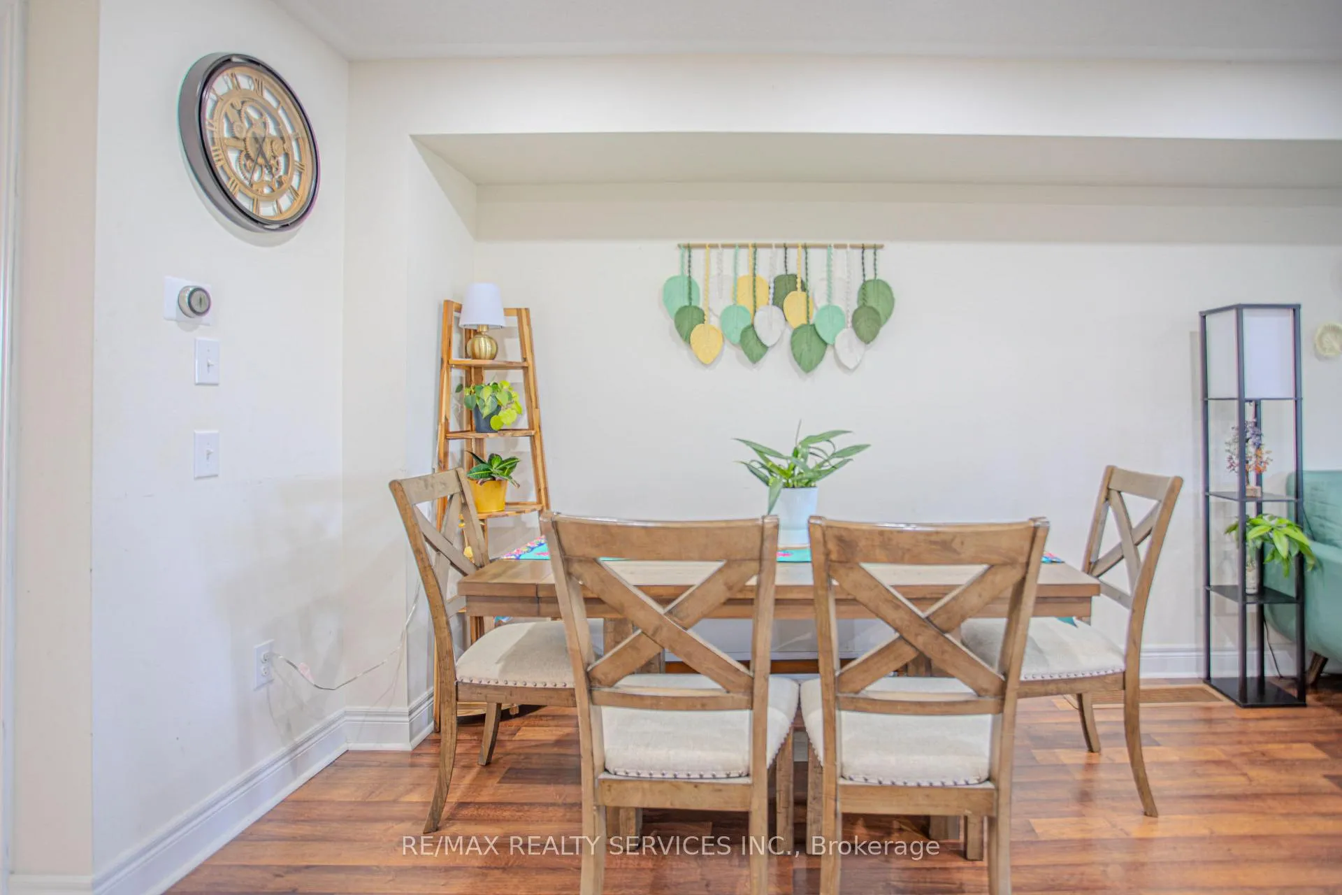 Photo 17 of 129 Dewell Crescent, Clarington, Courtice — HOMEH