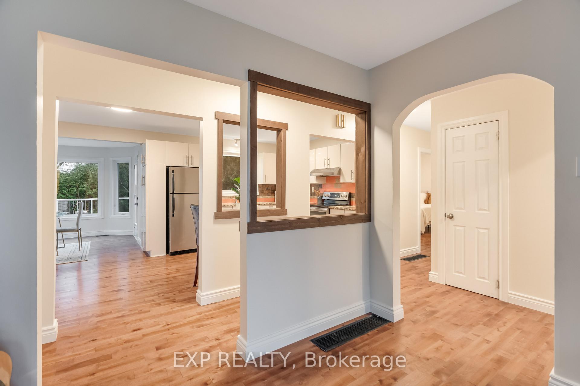Photo 5 of 3732 Alderwood Street, Ottawa, Emerald Woods/Sawmill Creek — HOMEH