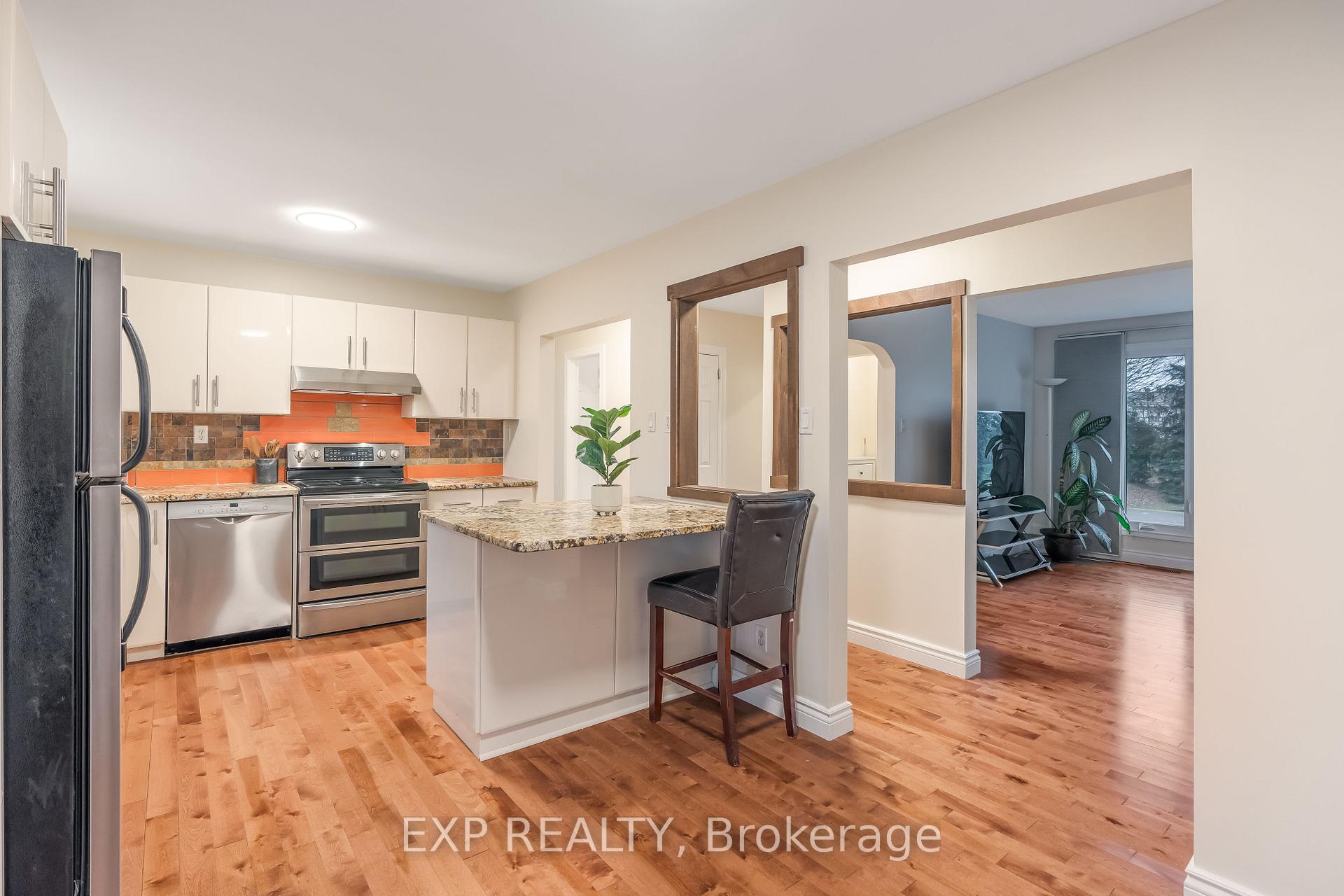 Photo 7 of 3732 Alderwood Street, Ottawa, Emerald Woods/Sawmill Creek — HOMEH