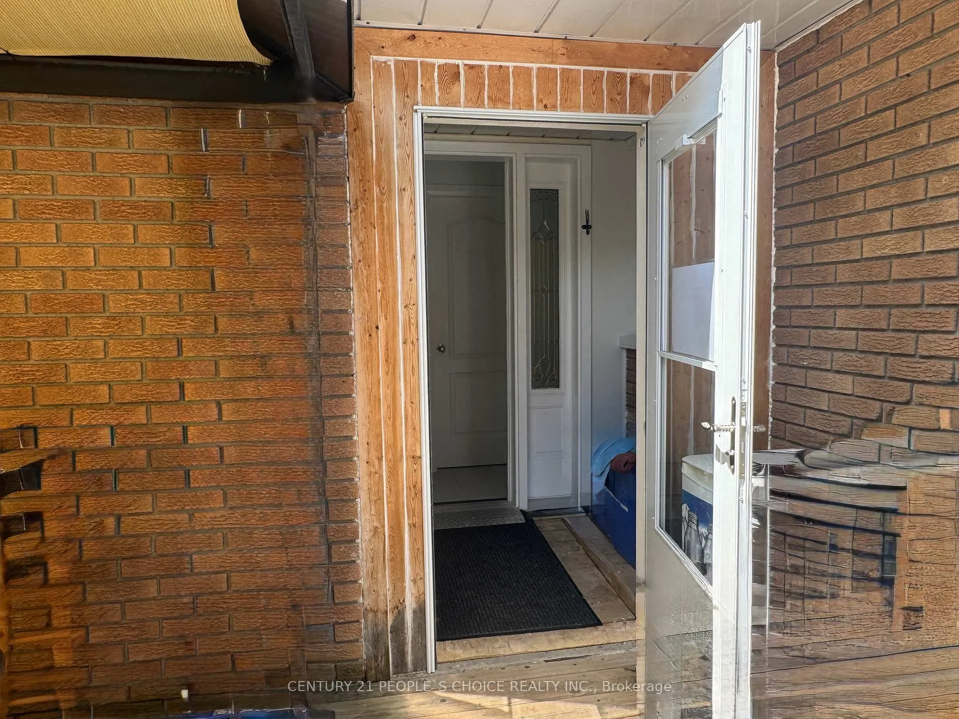 Photo 3 of Unit Bsmt, 459 Bernhard Crescent, Oshawa, O'Neill — HOMEH