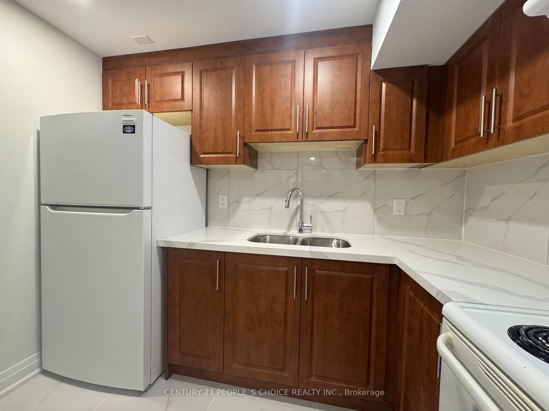 Photo 9 of Unit Bsmt, 459 Bernhard Crescent, Oshawa, O'Neill — HOMEH