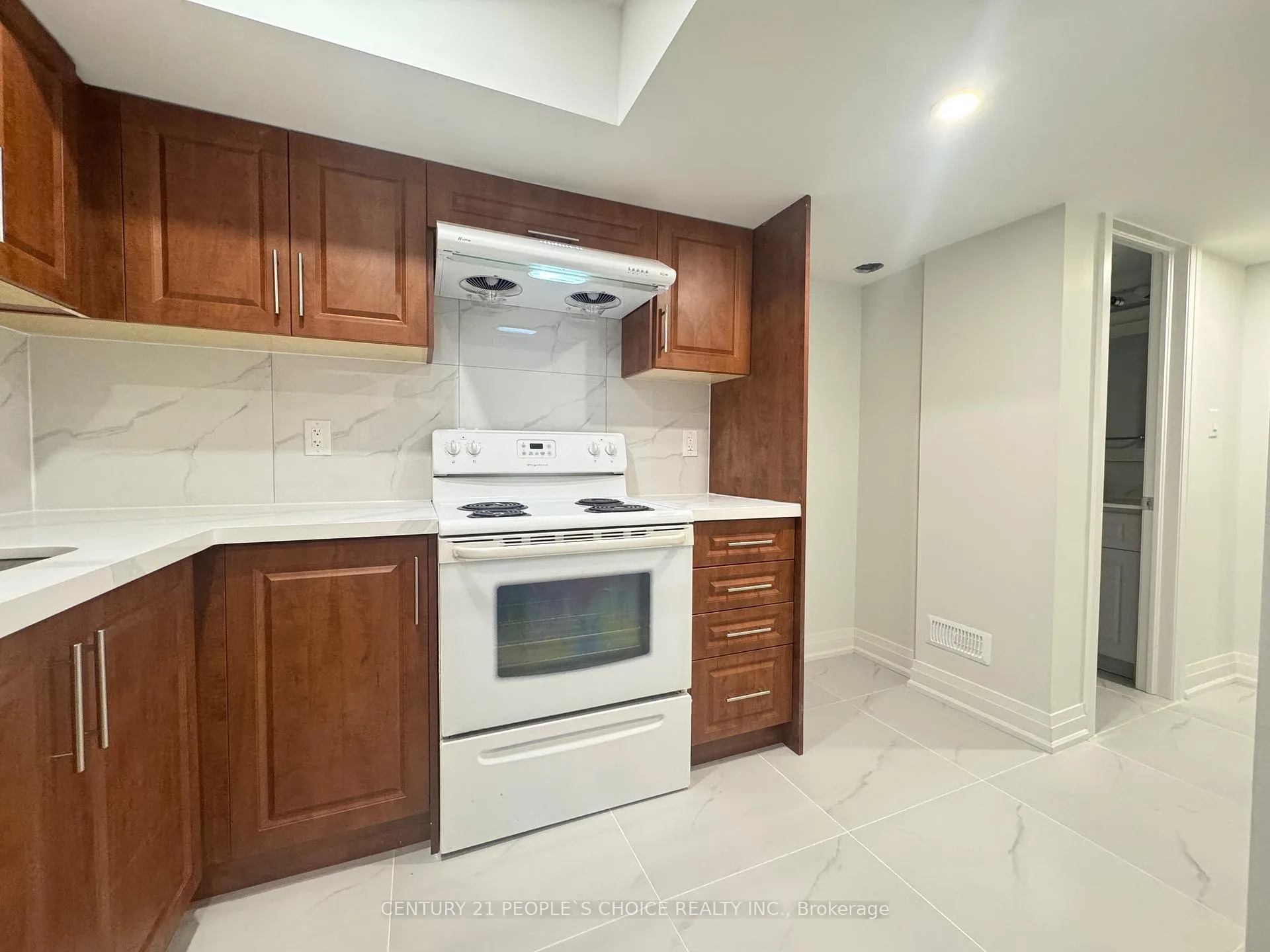 Photo 10 of Unit Bsmt, 459 Bernhard Crescent, Oshawa, O'Neill — HOMEH