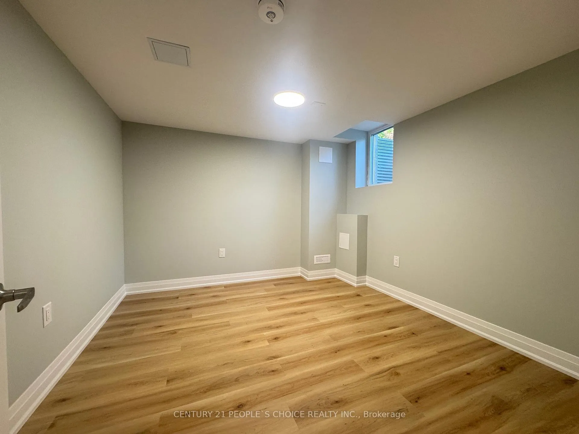Photo 14 of Unit Bsmt, 459 Bernhard Crescent, Oshawa, O'Neill — HOMEH