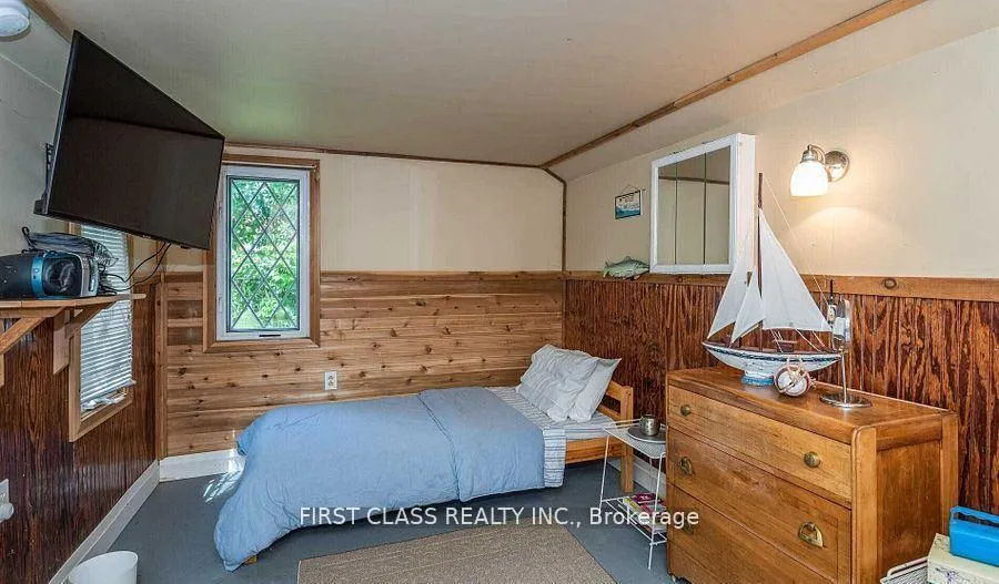 Photo 10 of 120 Sunset Beach Road, Georgina, Virginia — HOMEH
