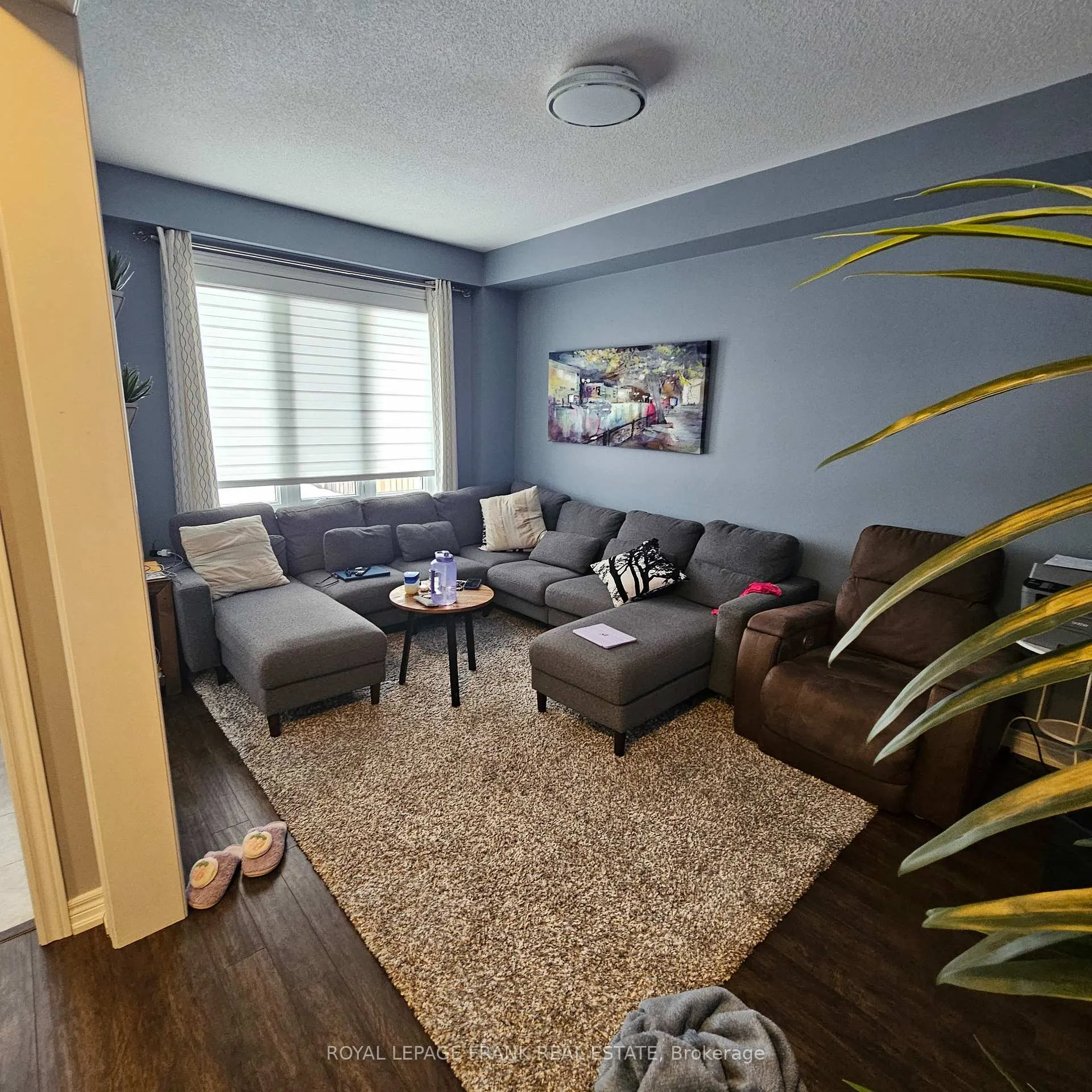 Photo 9 of 92 Fred Jackman Avenue S, Clarington, Bowmanville — HOMEH