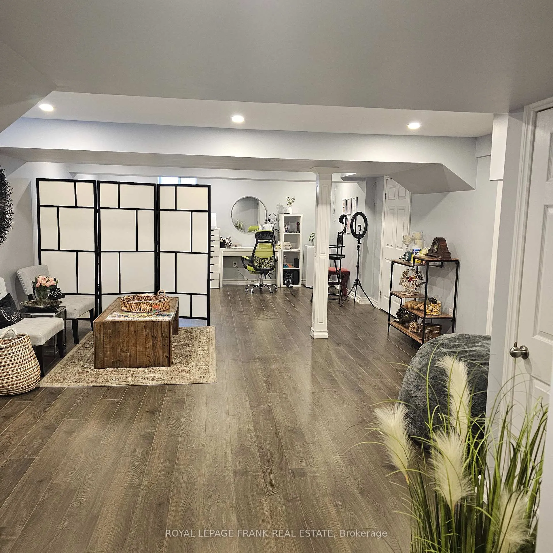 Photo 14 of 92 Fred Jackman Avenue S, Clarington, Bowmanville — HOMEH