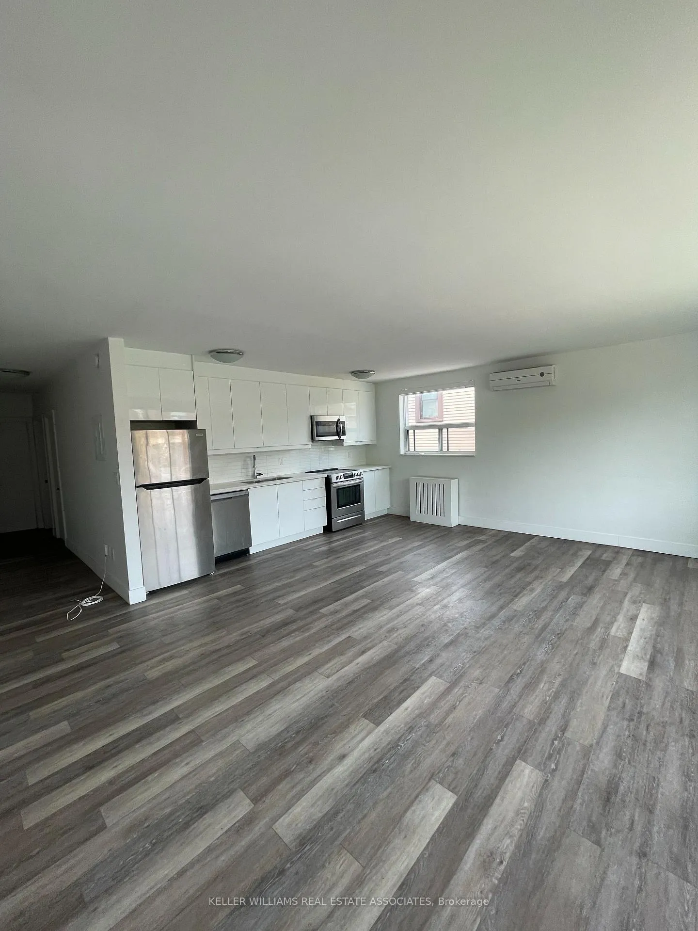 Photo 3 of Unit 201, 257 Torrens Avenue, Toronto, East York — HOMEH
