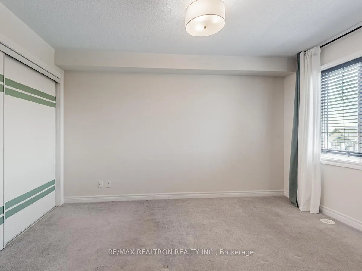 Photo 16 of 39 Great Gabe Crescent, Oshawa, Windfields — HOMEH