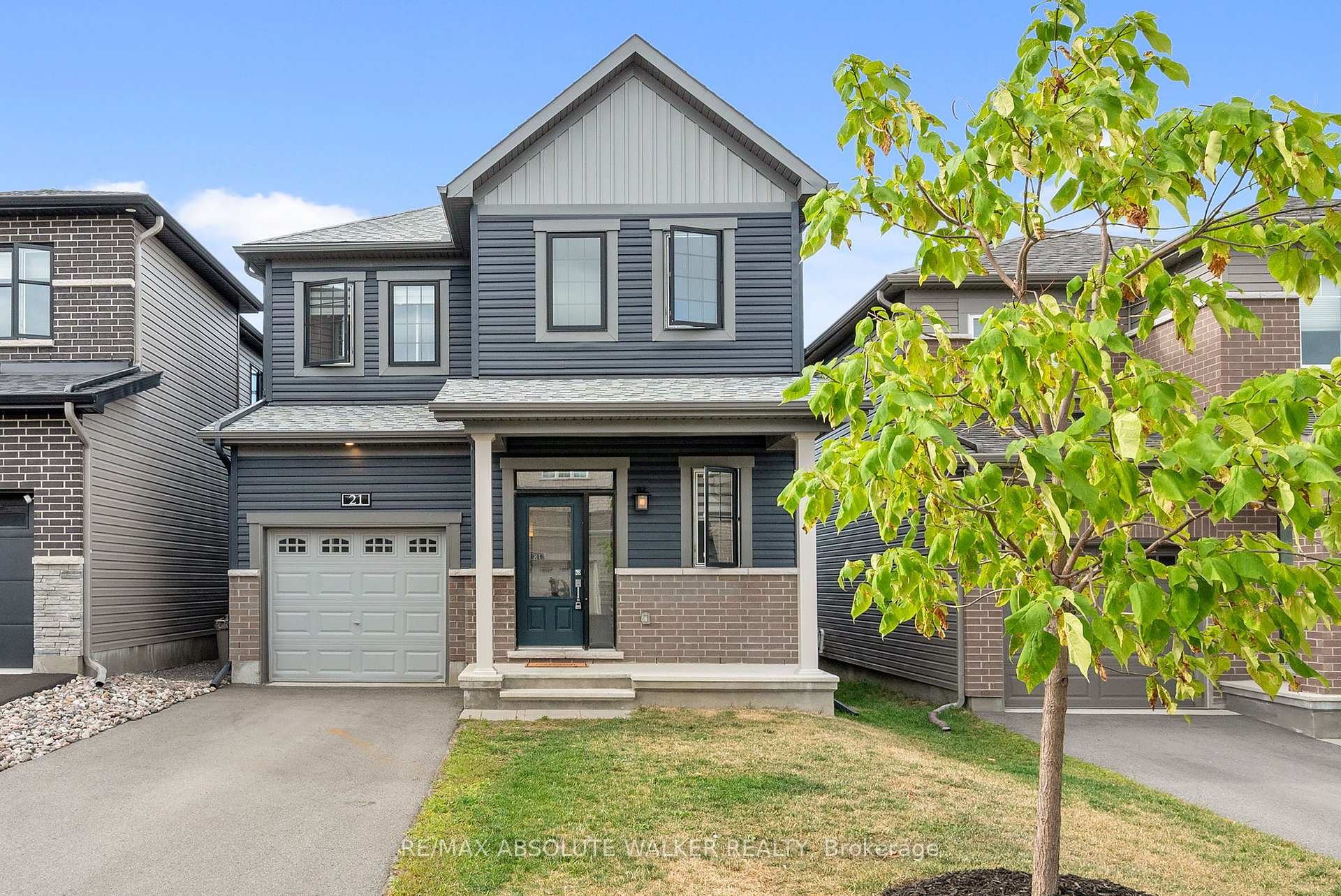 Front of 21 Fossa Terrace N