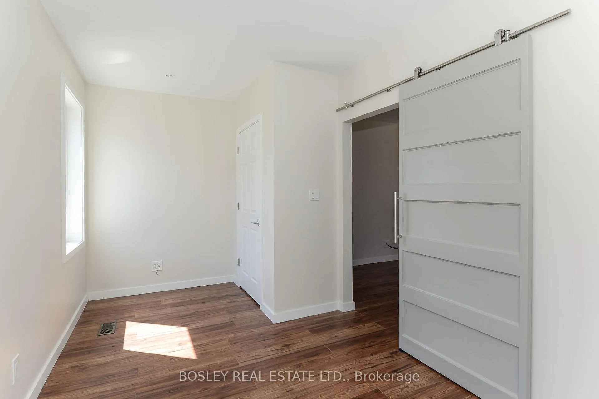 Photo 6 of Unit Upper, 228 Jones Avenue, Toronto, South Riverdale — HOMEH