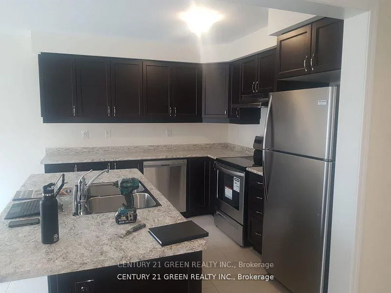 Photo 4 of 39 Kilmarnock Crescent S, Whitby, Rural Whitby — HOMEH