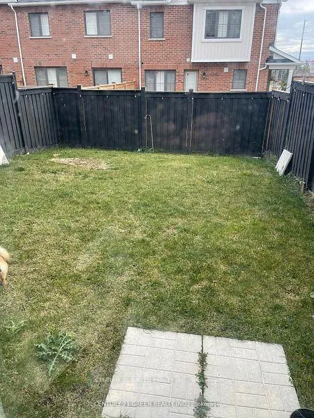 Photo 14 of 39 Kilmarnock Crescent S, Whitby, Rural Whitby — HOMEH
