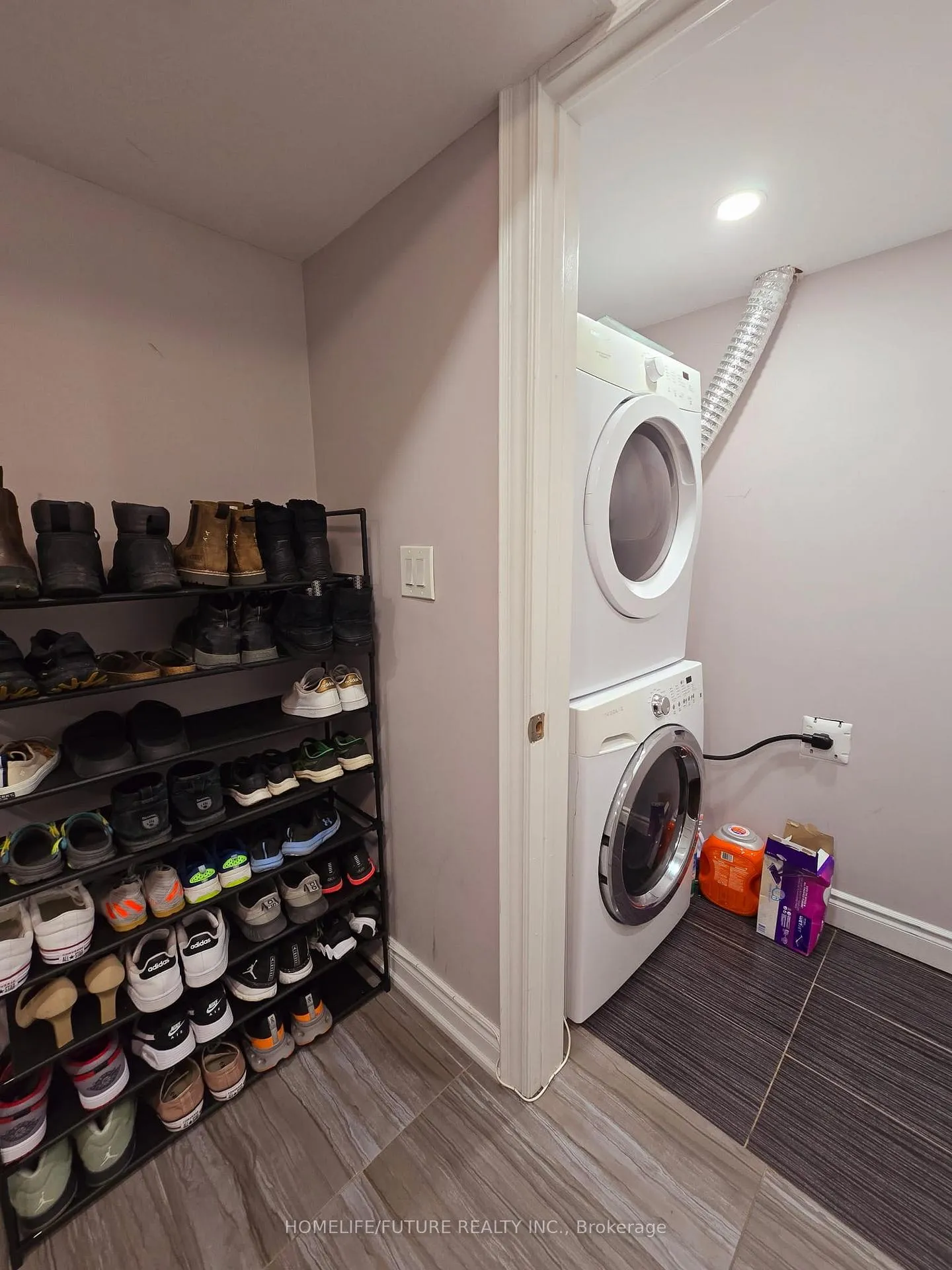 Photo 8 of Unit BSMT, 523 Windfields Farm Drive W, Oshawa, Windfields — HOMEH