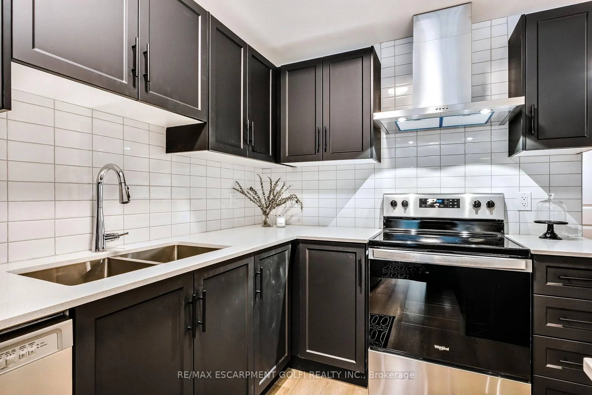 Photo 11 of Unit 106, 153 Wilson Street W, Hamilton, Ancaster — HOMEH