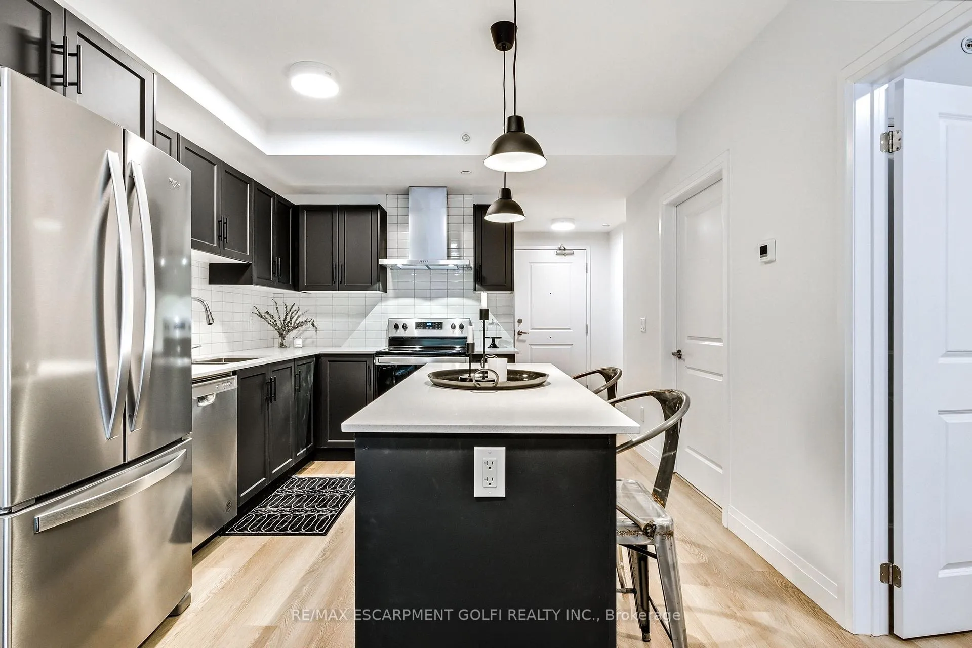 Photo 12 of Unit 106, 153 Wilson Street W, Hamilton, Ancaster — HOMEH