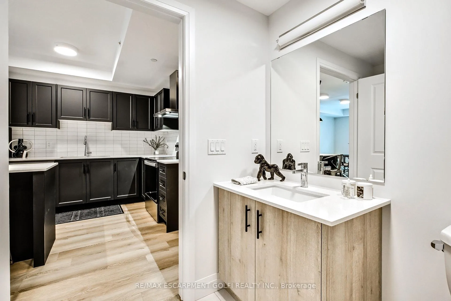 Photo 22 of Unit 106, 153 Wilson Street W, Hamilton, Ancaster — HOMEH