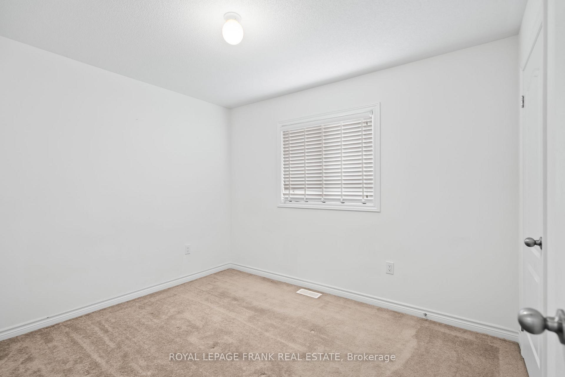 Photo 25 of 62 Terry Crescent, Clarington, Bowmanville — HOMEH